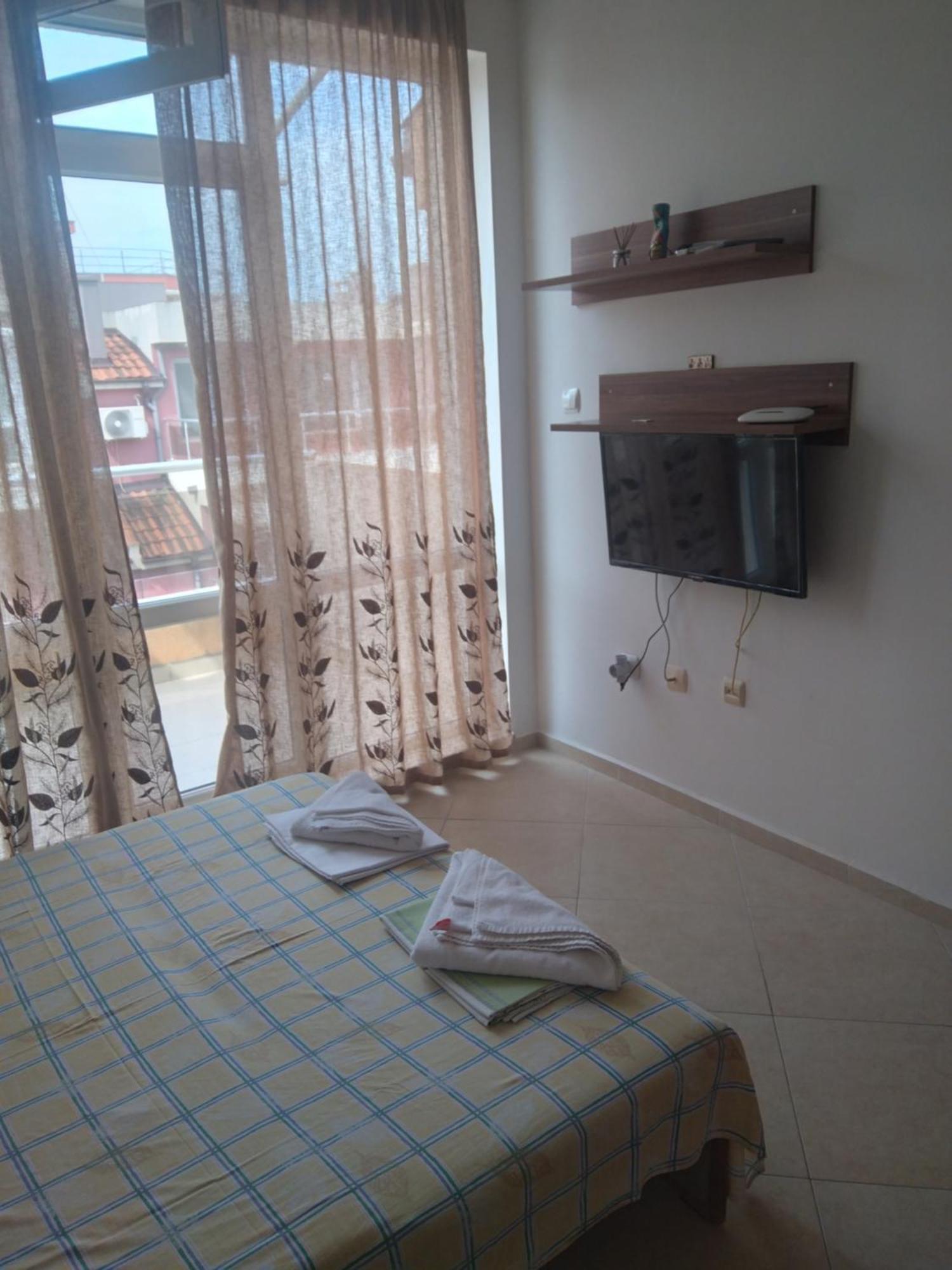 Apartments Dani Pomorie Exterior photo